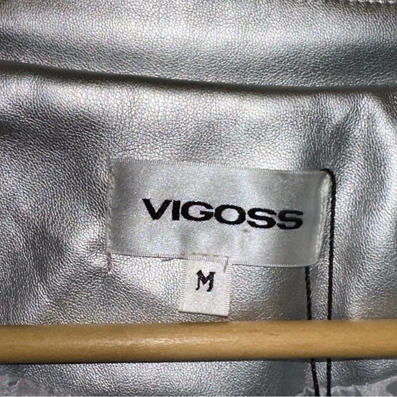 Vigoss Women’s Size Medium Silver Faux Leather Blazer Single Breasted Y2K Glam - Picture 2 of 9